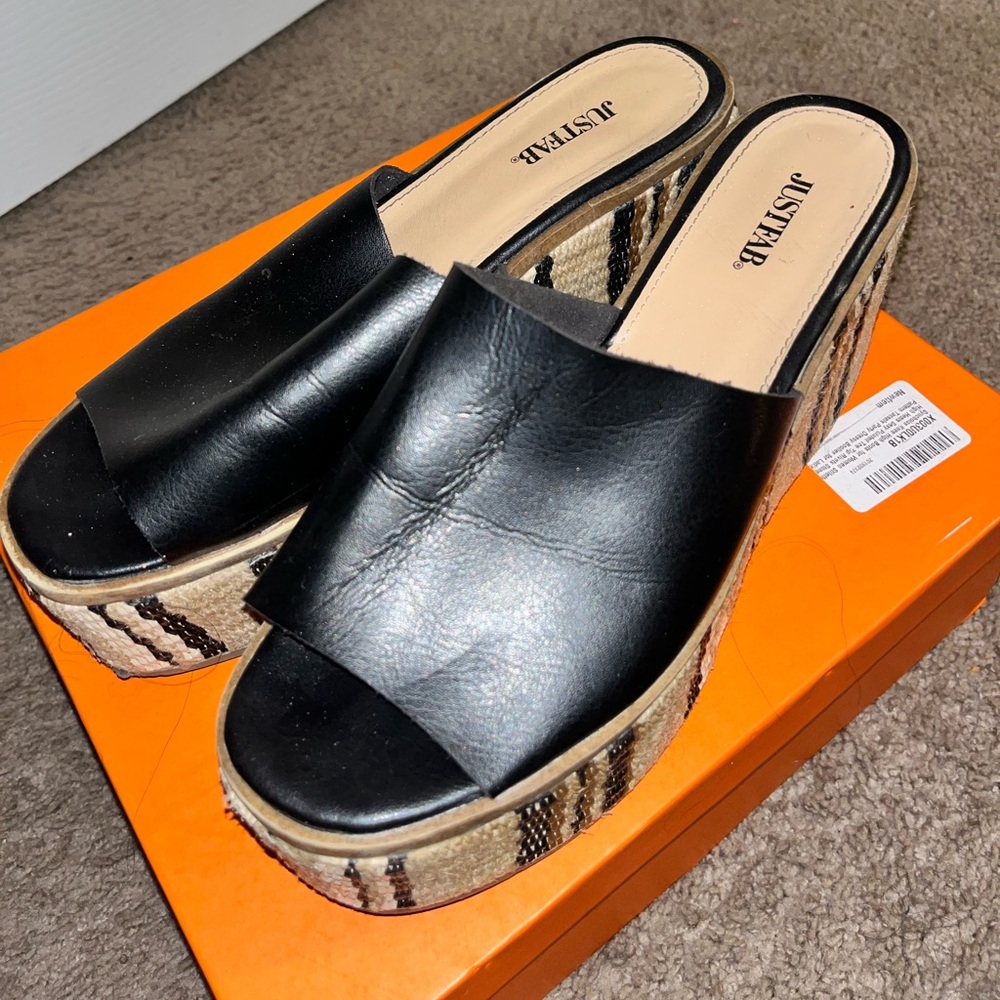 Leather wedge slides